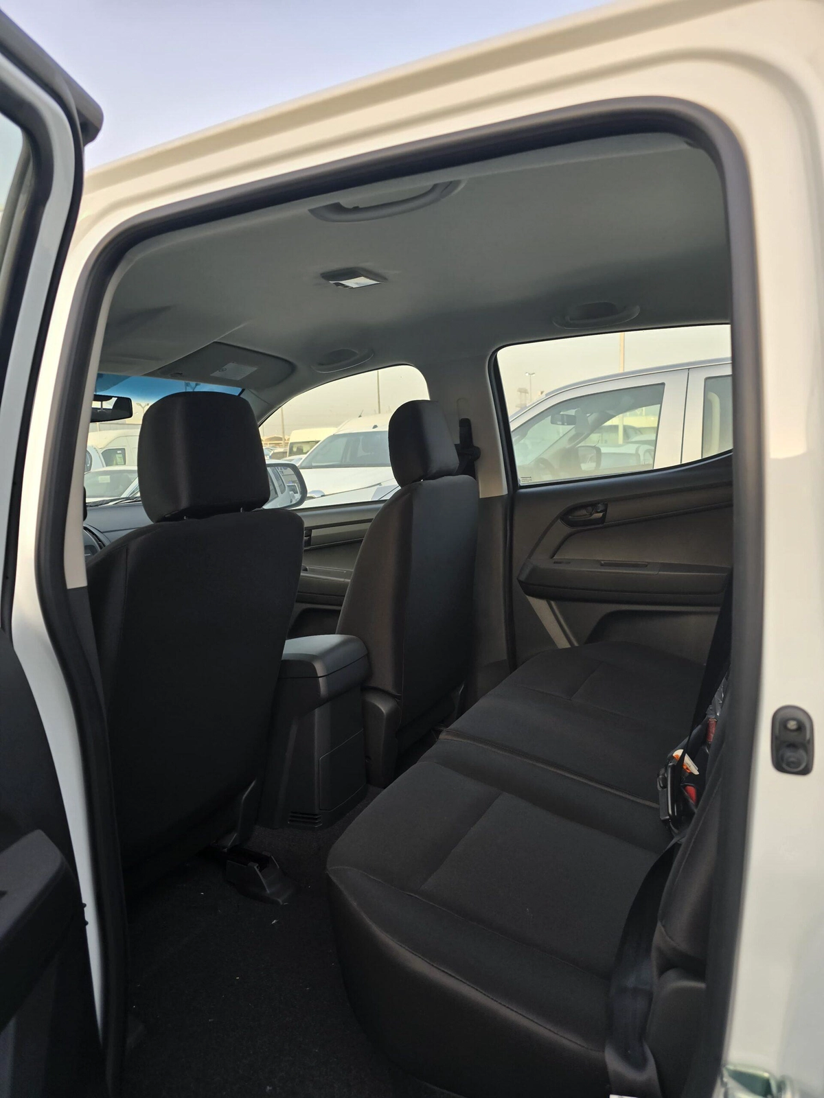 2026 ISUZU D-MAX GEN 6 1.9L TURBO DIESEL 4×4-1-1