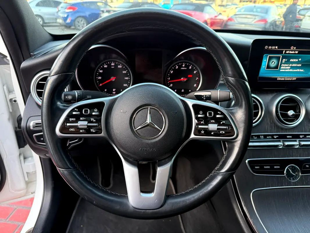 Mercedes-Benz C300 2019 - American Specs - Excellent Condition-11-11