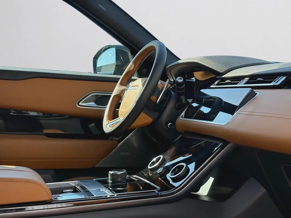 AED 2,090 P.M | 0% DOWN PAYMENT | RANGE ROVER VELAR P250 R-DYNAMIC SE | 2.0L TURBO | 2019 | GCC SPEC