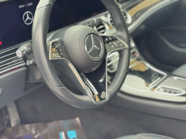 Mercedes-Benz E-Class E 400 4MATIC 2022 - Korean Specs