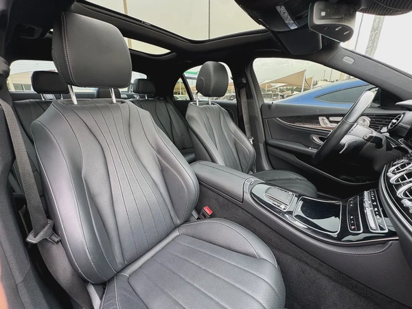 Mercedes-Benz E-Class E 400 4MATIC 2022 - Korean Specs