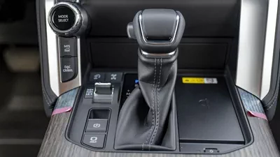 Toyota Land Cruiser VXR TWIN TURBO 3.5L-19