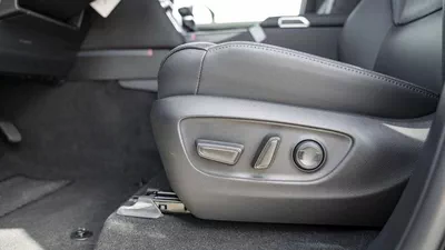 Toyota Land Cruiser VXR TWIN TURBO 3.5L-7