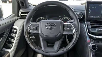 Toyota Land Cruiser VXR TWIN TURBO 3.5L-8