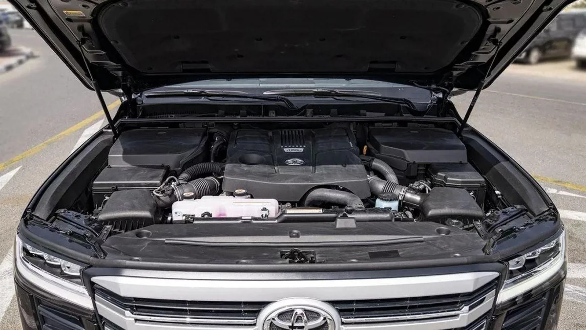 Toyota Land Cruiser VXR TWIN TURBO 3.5L-12-0