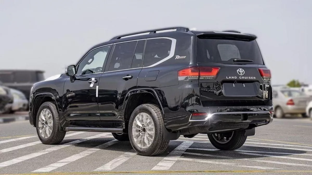 Toyota Land Cruiser VXR TWIN TURBO 3.5L-3-0