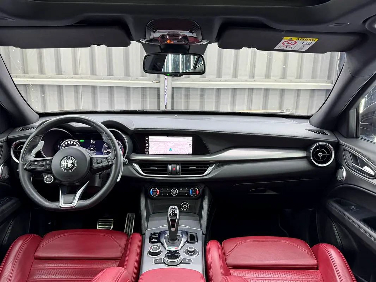 Low Mileage | GCC | 7 Years Gargash Warranty and Service | Gargash Full Service History-4-4