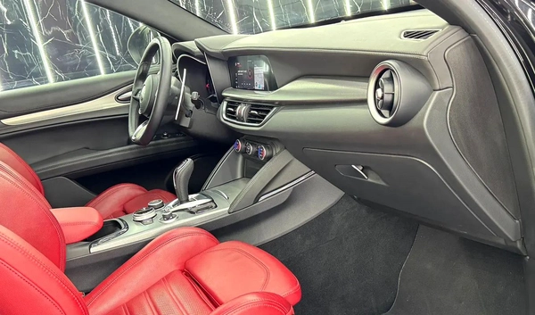 Low Mileage | GCC | 7 Years Gargash Warranty and Service | Gargash Full Service History