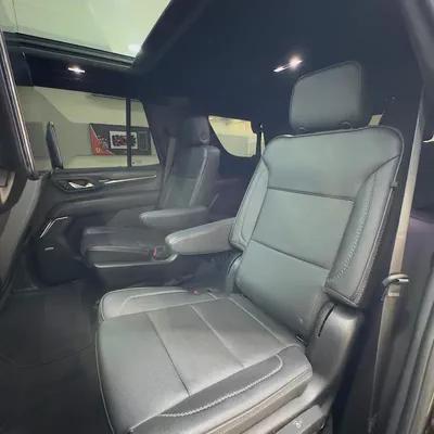 2023 GMC Yukon Denali-10