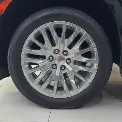 2023 GMC Yukon Denali-16