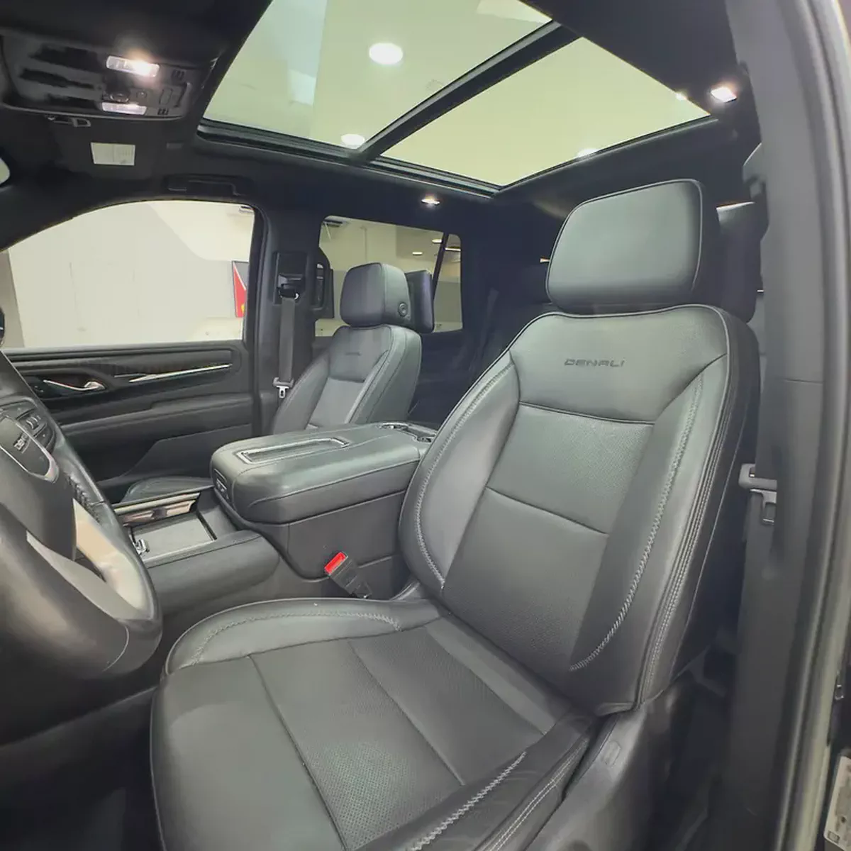2023 GMC Yukon Denali-9-9