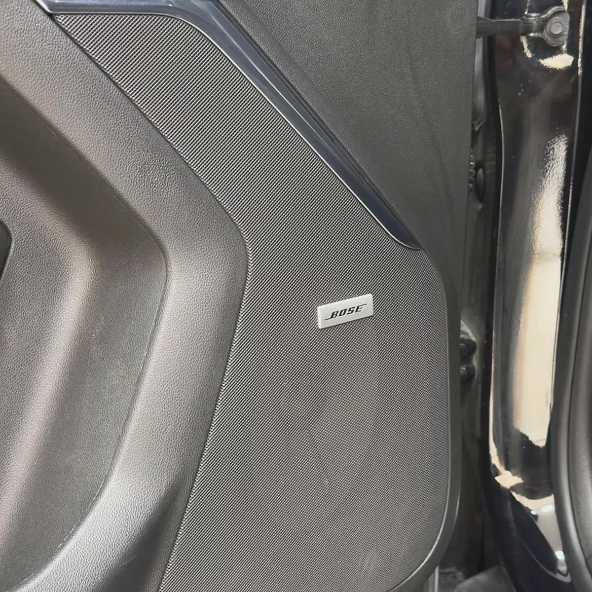 2023 GMC Yukon Denali-14-14