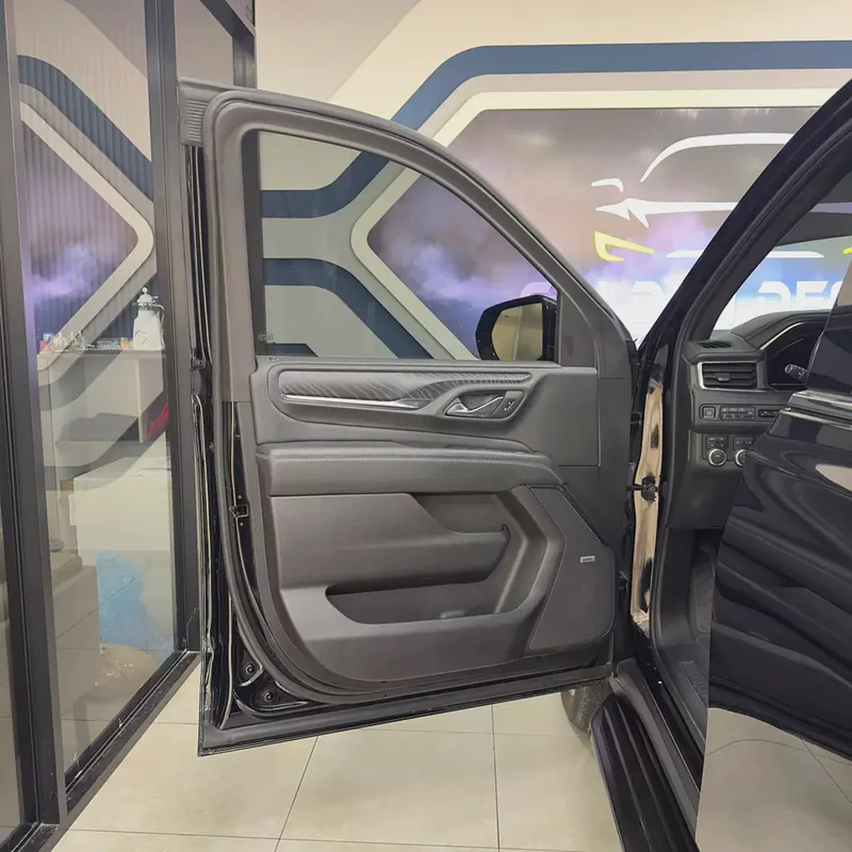 2023 GMC Yukon Denali-15-15