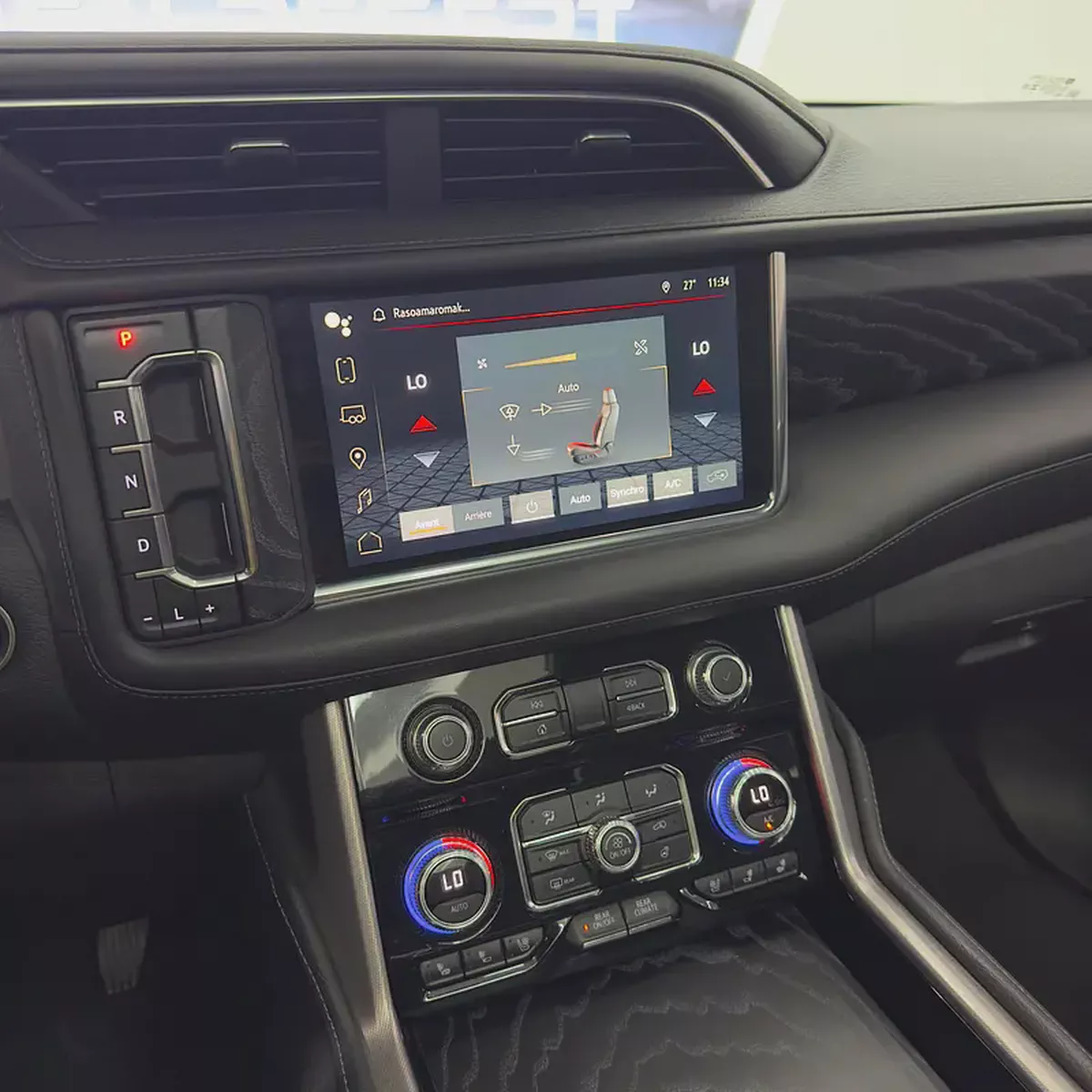2023 GMC Yukon Denali-7-7