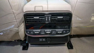 Toyota Land Cruiser VXR 3.3L-12