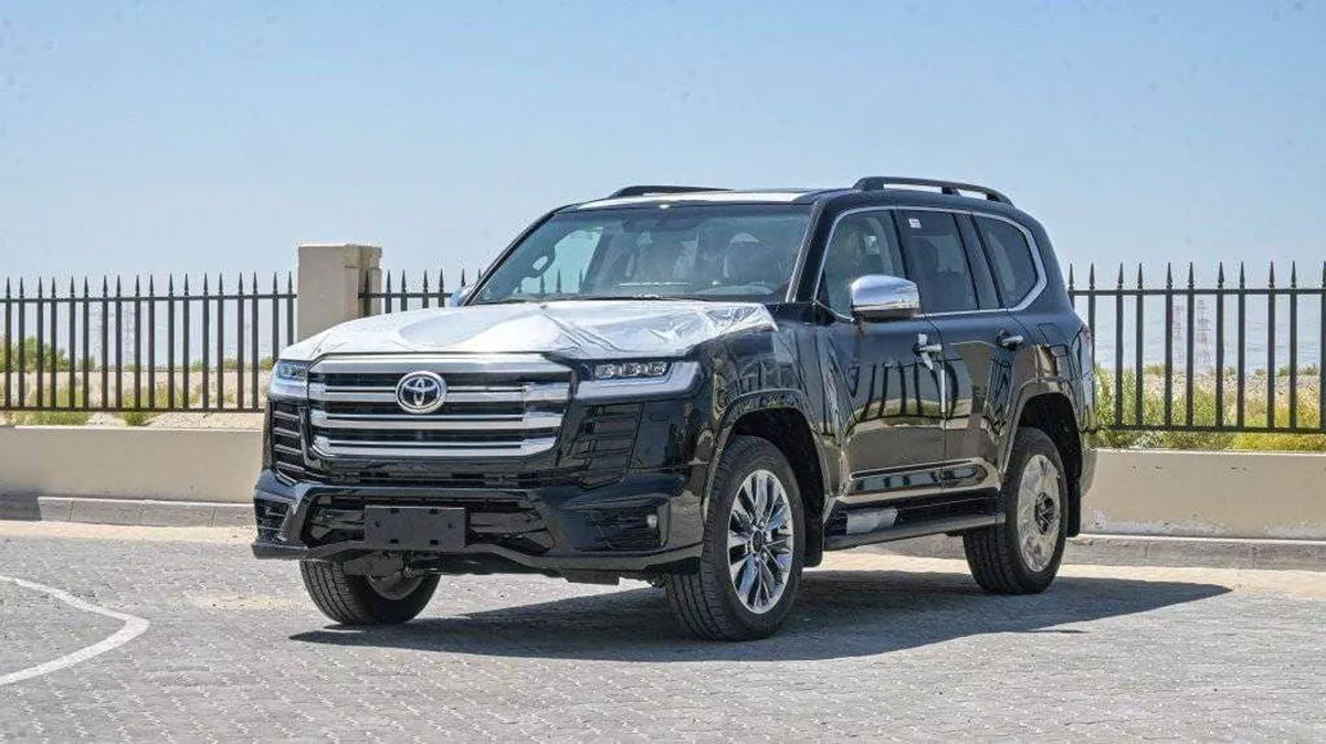 Toyota Land Cruiser VXR 3.3L-1-0