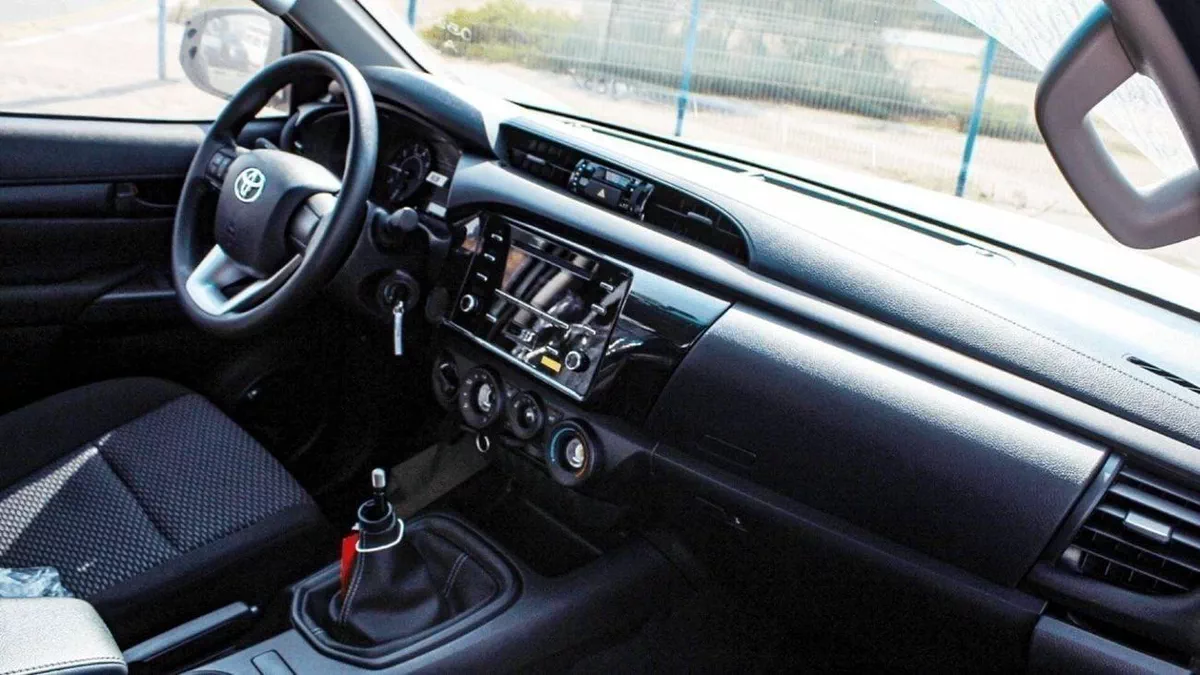 Toyota Hilux DLX TOYOTA HILUX 2.4L MED P.WINDO DIESEL 2023 0KM-10-0