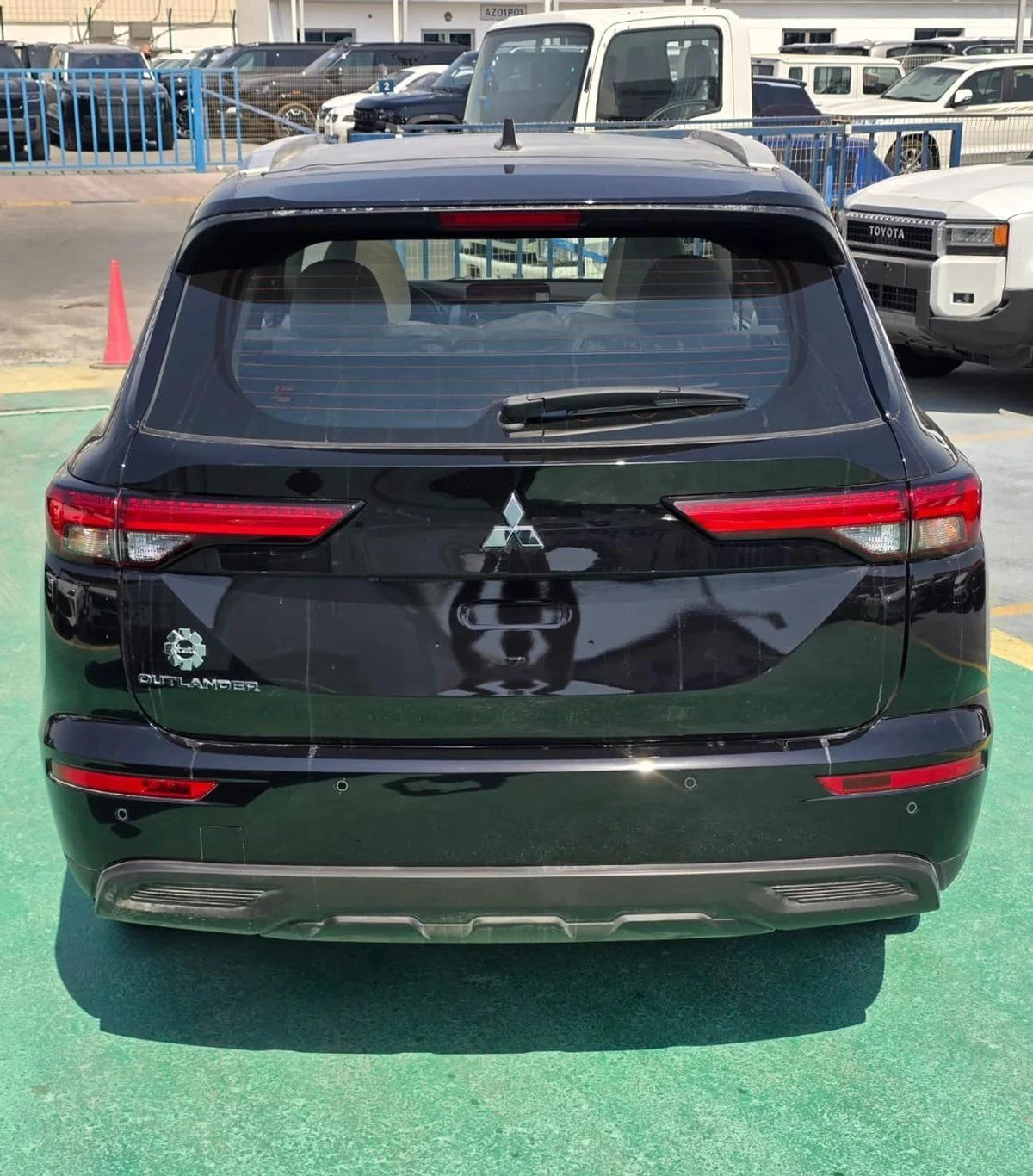 Mitsubishi Outlander MITSUBISHI OUTLANDER 2026 M-LINE-5-5