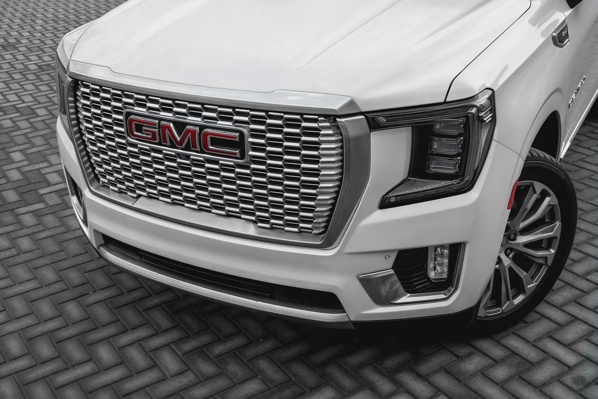 3,232 P.M |  Yukon Denali | 0% Downpayment | Full GMC Service history!-6-6