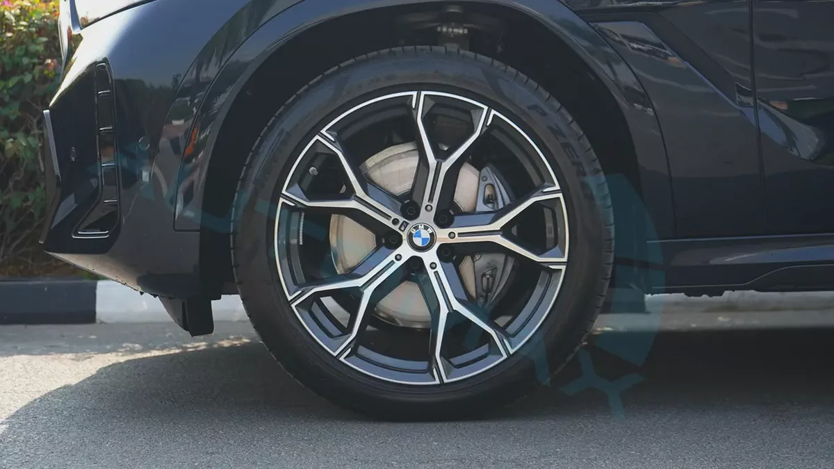 ( For Export ) 2026 BMW X6 xDrive 40i M 3.0T GCC BRAND NEW-19-19