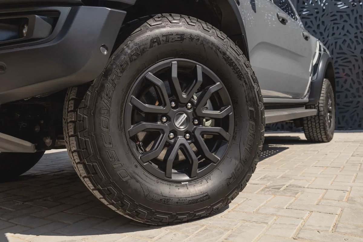 Ford Ranger Raptor 2023-16-16