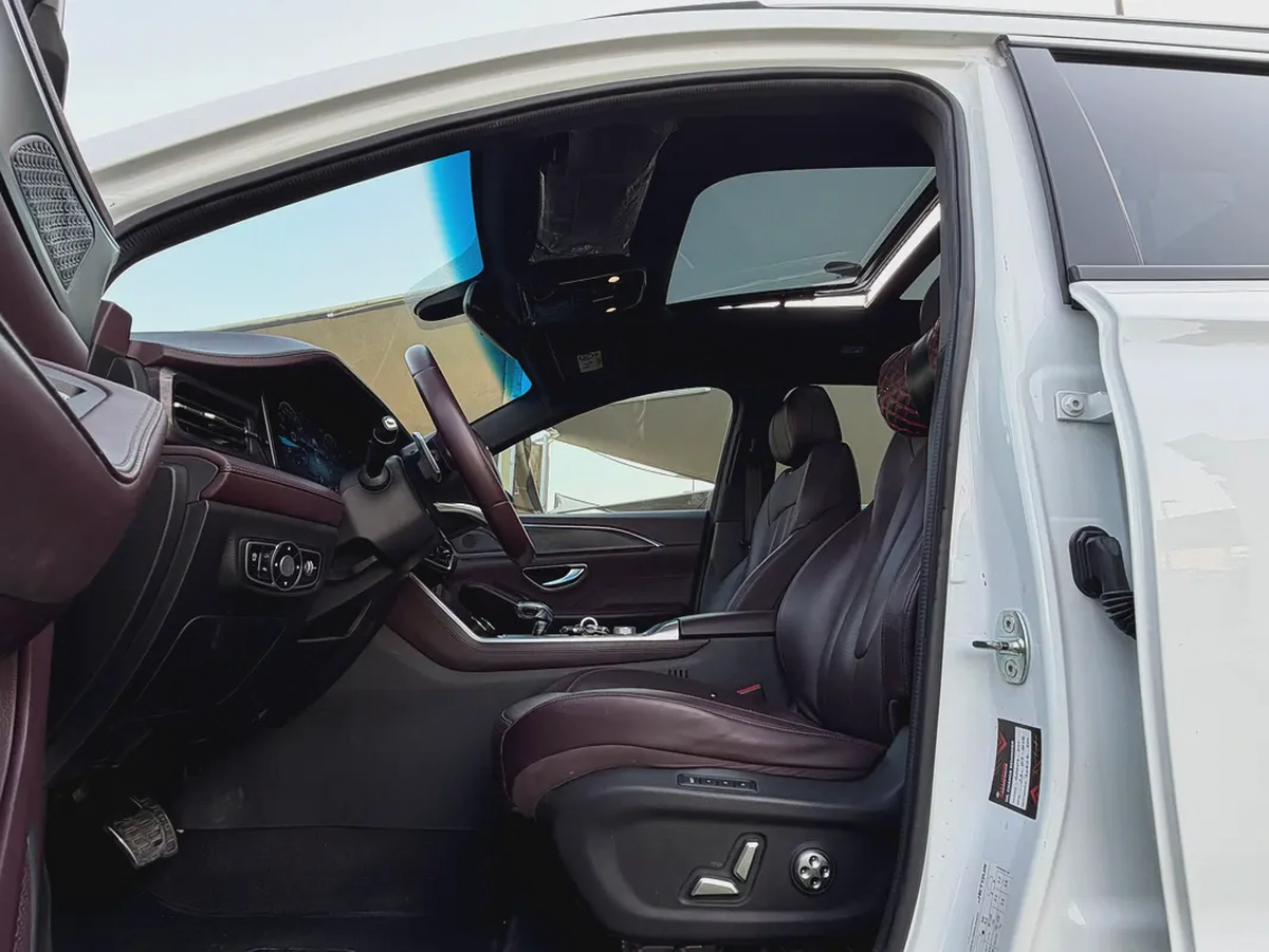 Jetour X90 Plus—2.0T —Luxury 2023 —GCC —Low Mileage— UNDERWarrant—EXCELLENT CONDITIONS
