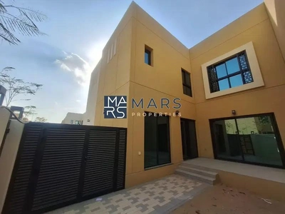 🌟 Spacious 3-Bedroom Townhouse in Eco-Friendly Sharjah Sustainable City - AED 135,000/Year 🌿-2
