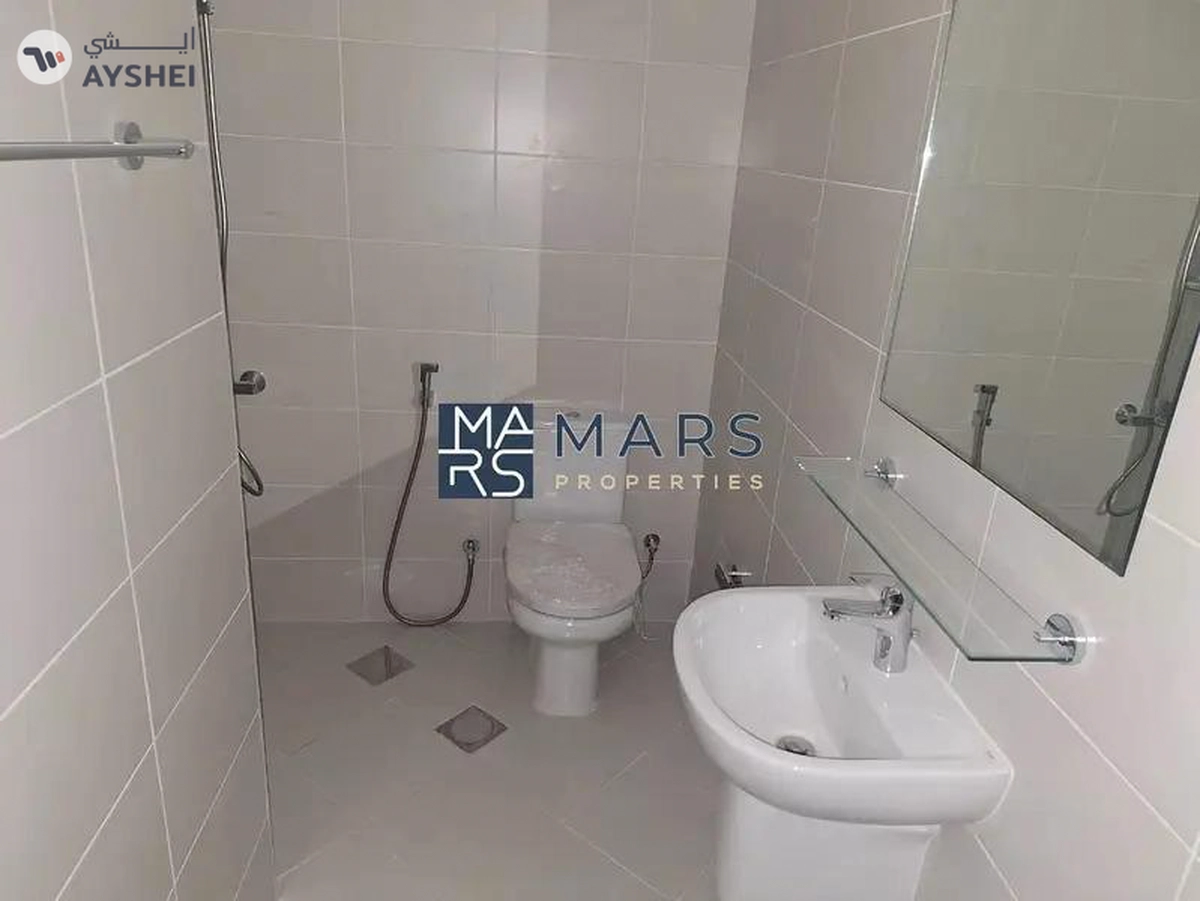 🌟 Spacious 3-Bedroom Townhouse in Eco-Friendly Sharjah Sustainable City - AED 135,000/Year 🌿-13-13