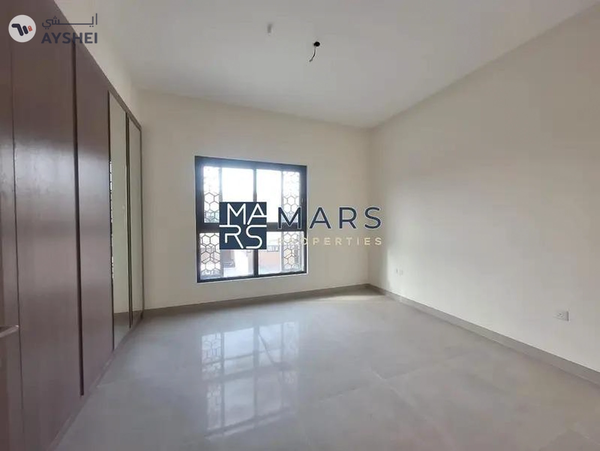 🌟 Spacious 3-Bedroom Townhouse in Eco-Friendly Sharjah Sustainable City - AED 135,000/Year 🌿-5-5