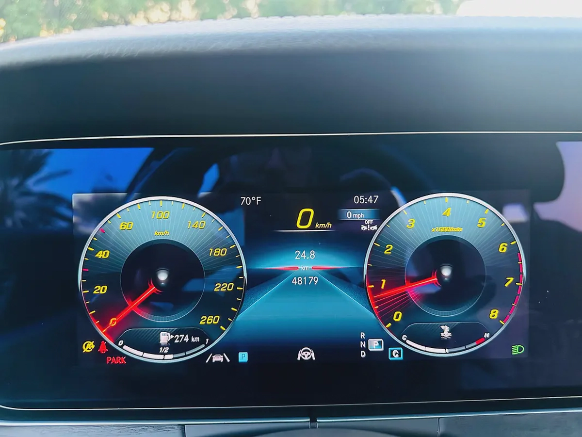 E 350 1 year warranty very good condition-5-5