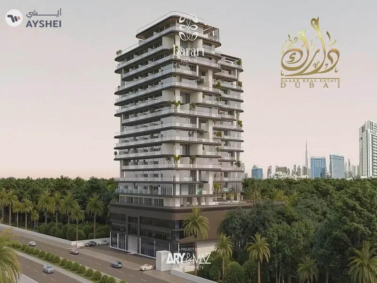 NEXT TO GREEN_1%MONTHLY_LUXURY LIVING_P. HANDOVER