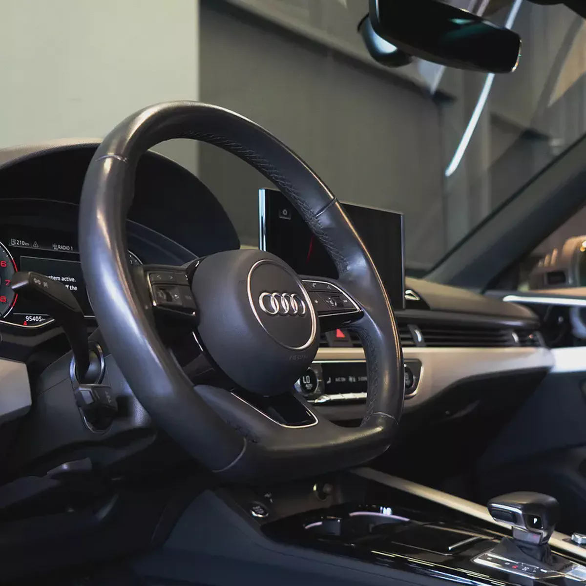 AED 1,915 pm • 0% Downpayment • A4 35TFSI S-Line • Agency Warranty-9-9