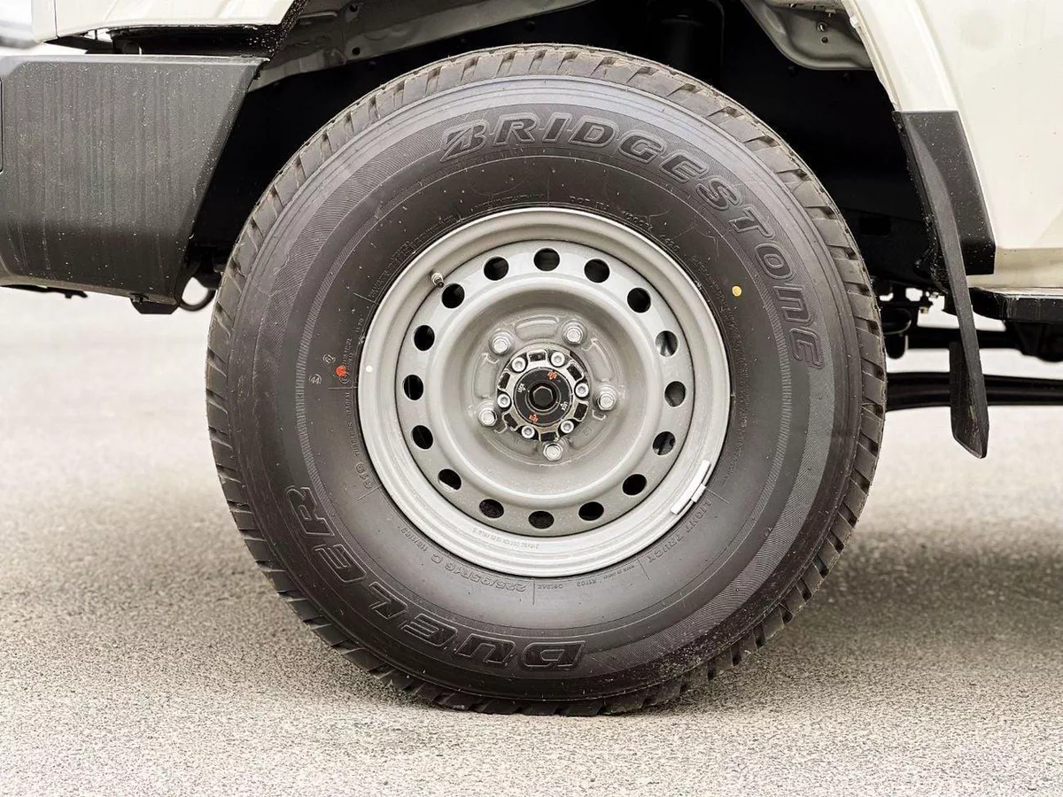 Toyota Land Cruiser Pick Up  EXPORT ONLY - Toyota LC79 2.8L DSL M/T-10-0