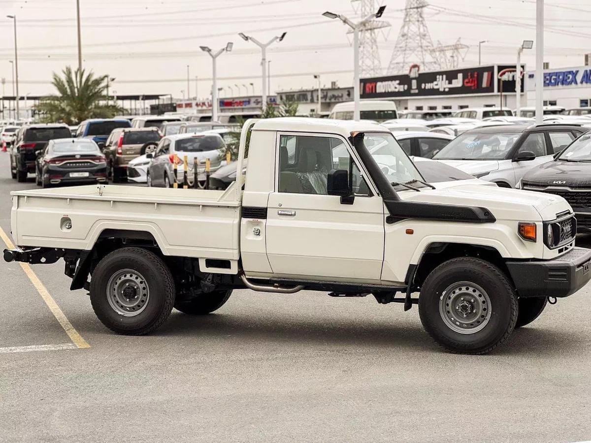 Toyota Land Cruiser Pick Up  EXPORT ONLY - Toyota LC79 2.8L DSL M/T-3-0