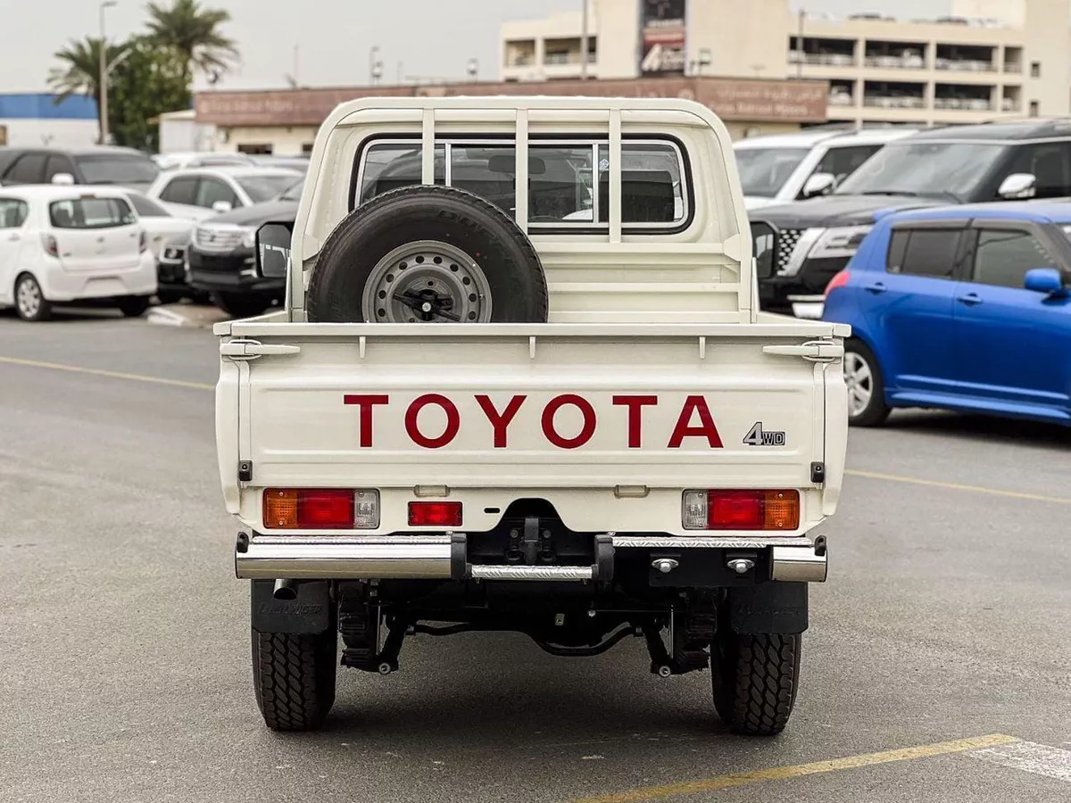 Toyota Land Cruiser Pick Up  EXPORT ONLY - Toyota LC79 2.8L DSL M/T-5-0