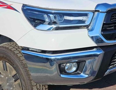 Toyota Hilux SR5 WIDE BODY DOUBLE CABIN || FULL OPTION  | PUSH START| WITHOUT DIFF-LOCK | PETROL M/T 2.7L V4 4WD-6