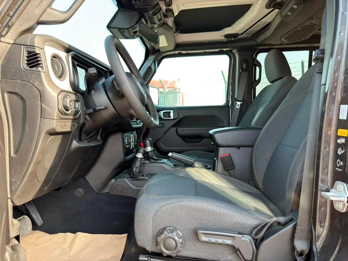 Jeep Wrangler SPORT 2.0L Petrol 2024 Export Price @ 125,000 AED-4-4