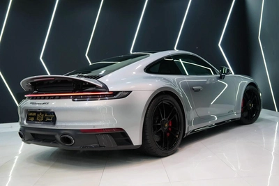 Porsche 911 Carrera GTS Coupe-7