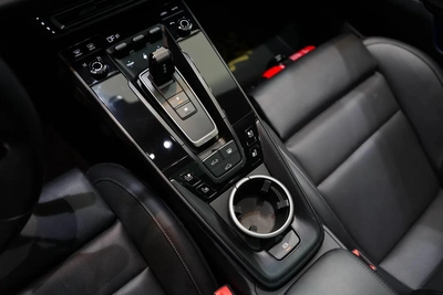 Porsche 911 Carrera GTS Coupe-5