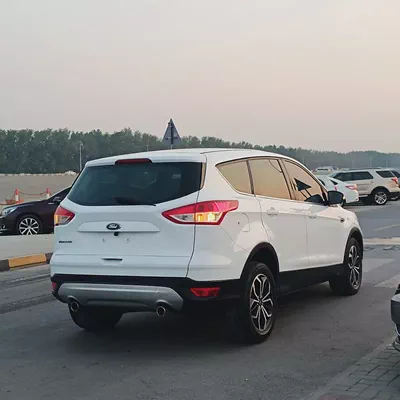Ford Escape Limited 2015 GCC Specs-3