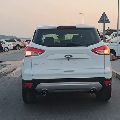 Ford Escape Limited 2015 GCC Specs-5