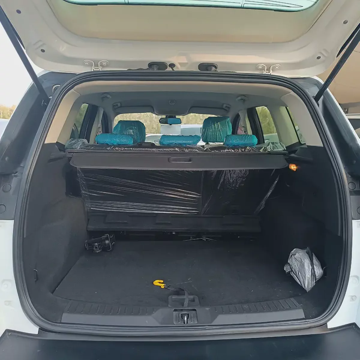 Ford Escape Limited 2015 GCC Specs-11-11