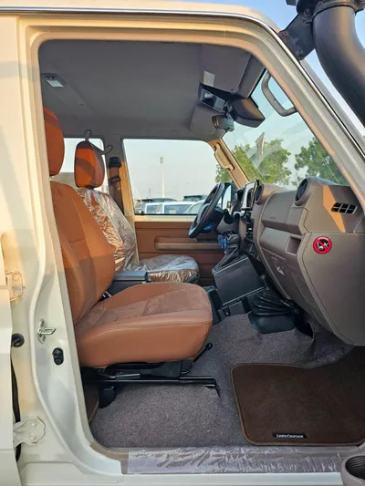 Toyota Land Cruiser 70 LC76 LX HARDTOP 5DOOR || 4.0L PETOL A/T 4WD | RADAR | DIFF-LOCK | FULL OPTION (CODE # 76PAFRE)-13