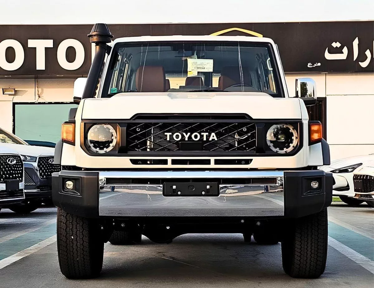 Toyota Land Cruiser 70 LC76 LX HARDTOP 5DOOR || 4.0L PETOL A/T 4WD | RADAR | DIFF-LOCK | FULL OPTION (CODE # 76PAFRE)-2-0