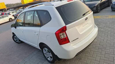 Kia Carens 2012 GCC Specs-9
