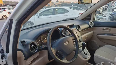 Kia Carens 2012 GCC Specs-16
