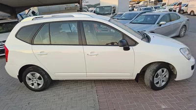 Kia Carens 2012 GCC Specs-3