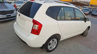 Kia Carens 2012 GCC Specs-5