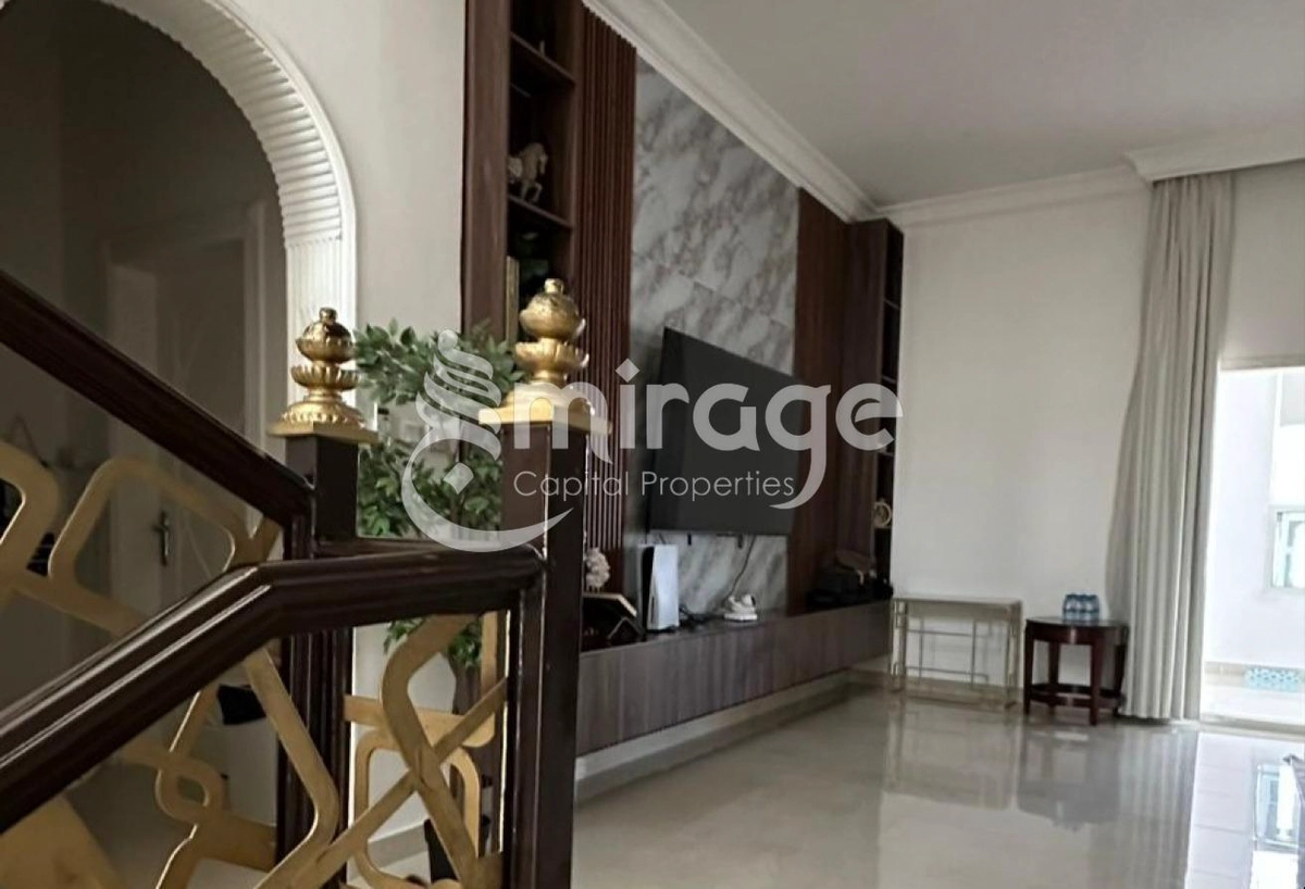 Huge 8BHK | Perfect Deal | Great Community