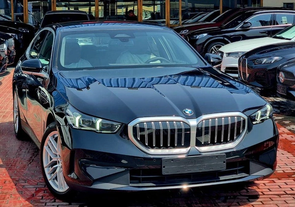 BMW 520i Under Warranty & Service 2026 GCC - AED 245,000